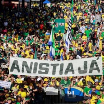 Miles de brasileños respaldaron a Jair Bolsonaro