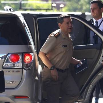 Los suicidios de soldados aumentan el malestar de las Fuerzas Armadas con Presti