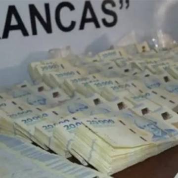 Salió de Salta en colectivo con 159.000.000 en una mochila