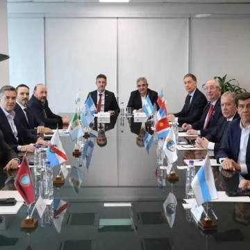 LA CASA ROSADA BUSCA OXÍGENO POLÍTICO APROVECHANDO LAS URGENCIAS DE LAS PROVINCIAS