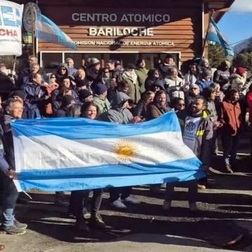 Despidos, recortes y preocupación por el futuro del desarrollo nuclear argentino