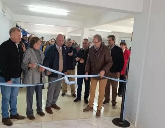 Camacho participó en la inauguración de la tercera etapa de la ampliación del edificio municipal de Las Lajitas