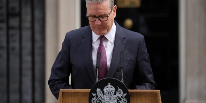 Renuncia el primer ministro de Reino Unido y el laborismo entra en crisis