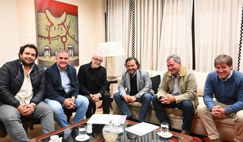 Gustavo Sáenz y Juan Carlos Baglietto: Se construirá en San Lorenzo un moderno centro cultural